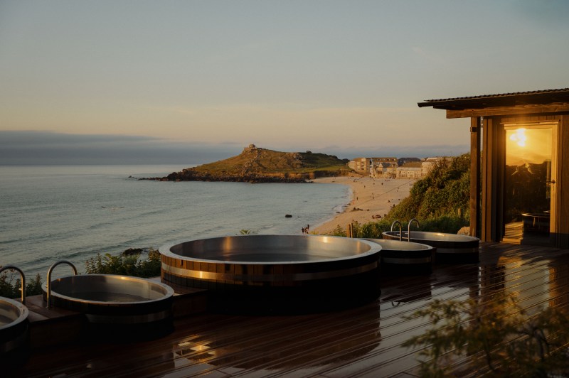 KILN SAUNA PAVILION OPENS ON PORTHMEOR BEACH image